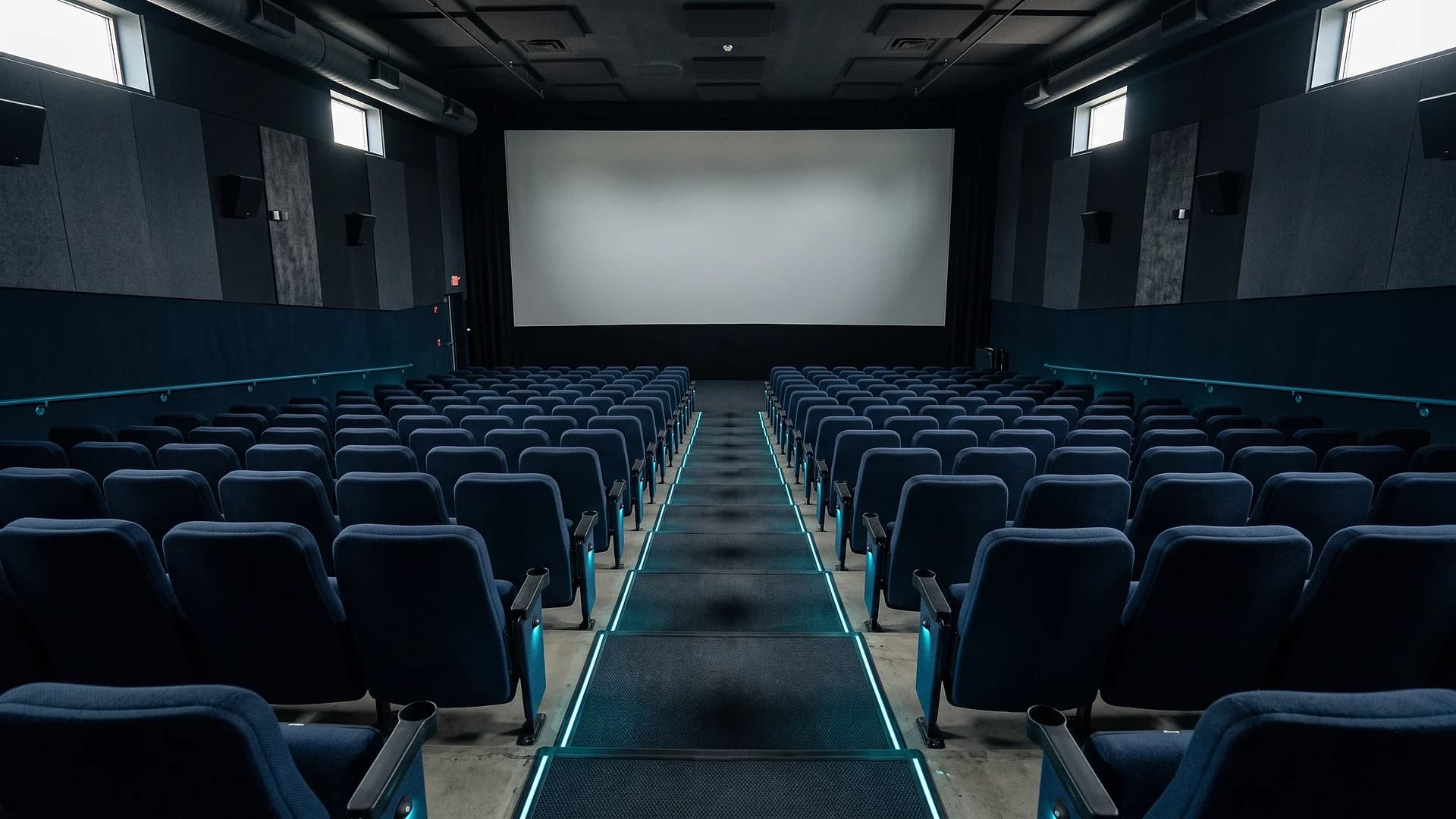 Price Reduction!!! Historic Landmark Theatre W/food & Beer