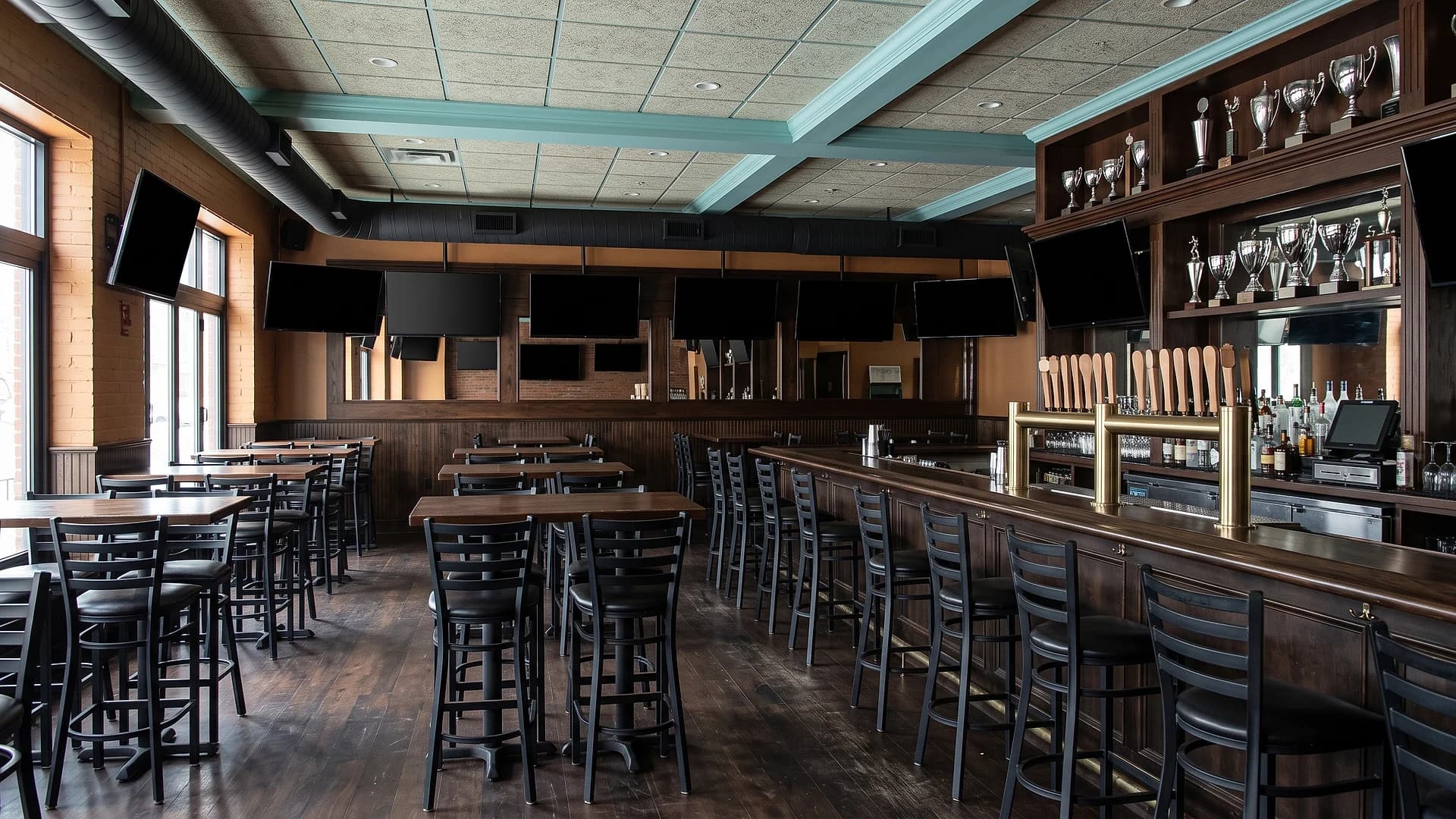 Food, Drinks And Gaming With Building
